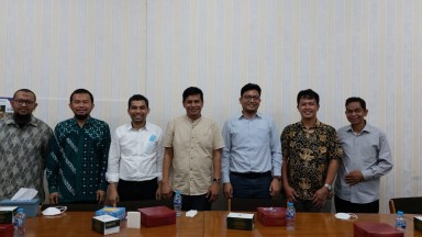 Berita - KATETIGAMA Melaksanakan Silaturahmi ke DTETI dan FT UGM