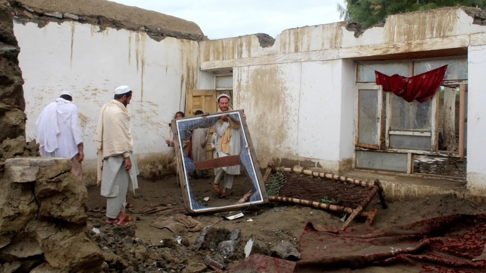 Bencana Alam di Pakistan & Afghanistan Tewaskan Ratusan Orang