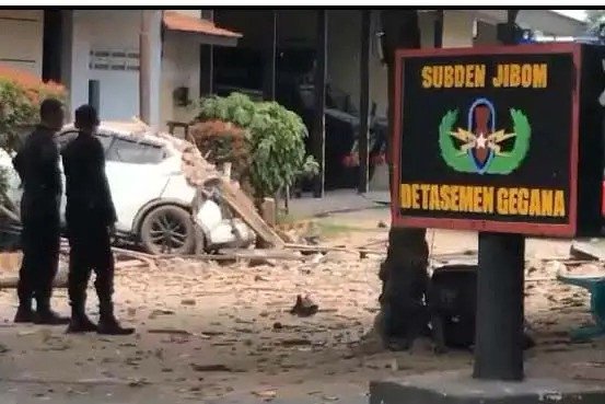 Ledakan di Markas Satuan Brimob Polda Jatim