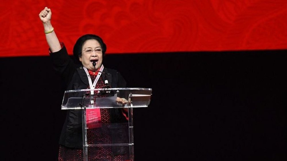 Megawati Mengajukan Diri Jadi Amicus Curiae, Setengah Populasi Myanmar Hidup Miskin, Erupsi Gunung Ruang di Sulawesi Utara, Demo Bela Palestina di AS