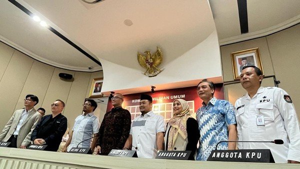 3 Pasangan Resmi Akan Bertarung di Pilpres 2024, KTT Gabungan Liga Arab & OKI, Konsep Green Building BRI Tower, Tips Hindari Hipertensi