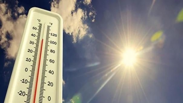 BMKG Prediksi Suhu Panas di Indonesia Bisa Mencapai 40°C