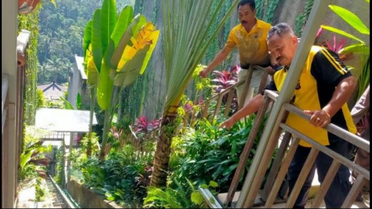 Kecelakaan Lift Terbuka di Bali