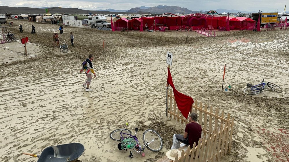 Burning Man Festival di AS Tidak Berjalan Mulus