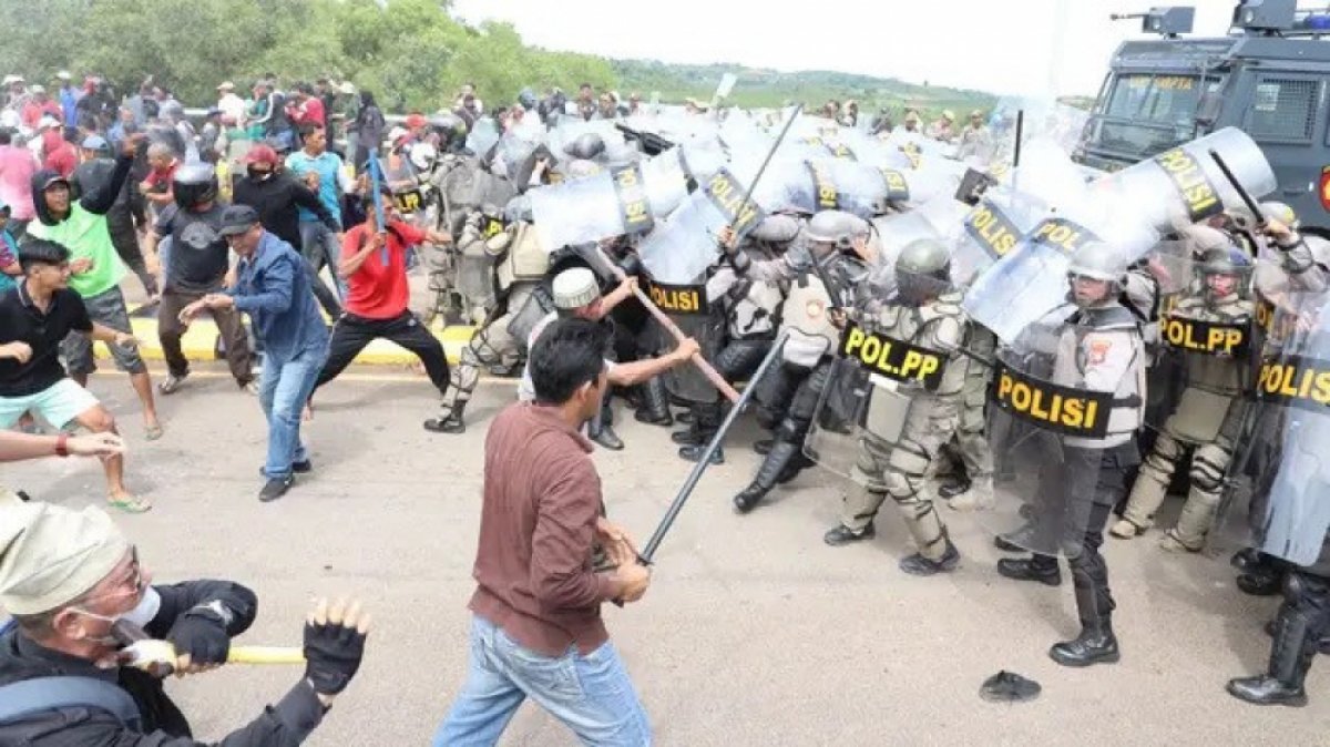 Bentrok Masyarakat Adat Rempang Dengan Aparat Gabungan Batam