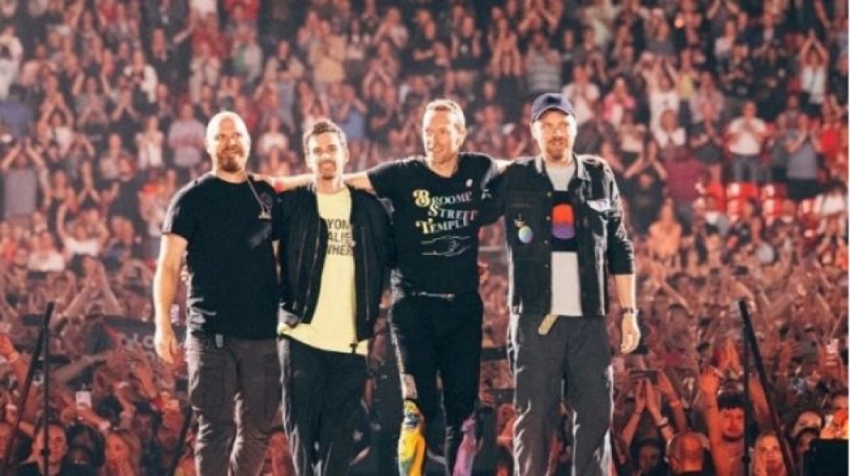 Antusiasme Warga Indonesia Untuk Konser Coldplay