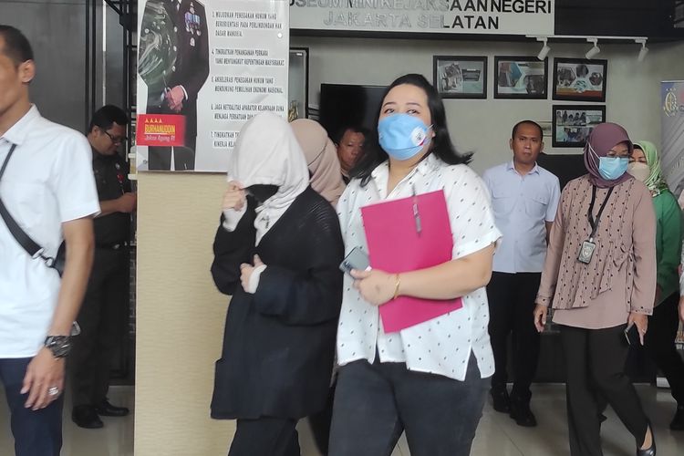 Babak Baru Kasus Penganiayaan David Ozora, Indonesia Batal Menjadi Tuan Rumah Piala Dunia U-20, Aksi Unjuk Rasa di Prancis, Dampak Positif & Negatif Minum Kopi