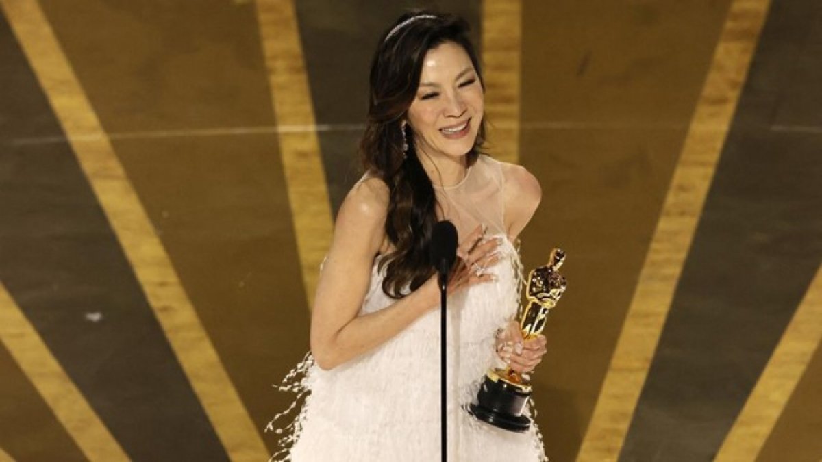 Michelle Yeoh Mendapatkan Best Actress Oscar 2023