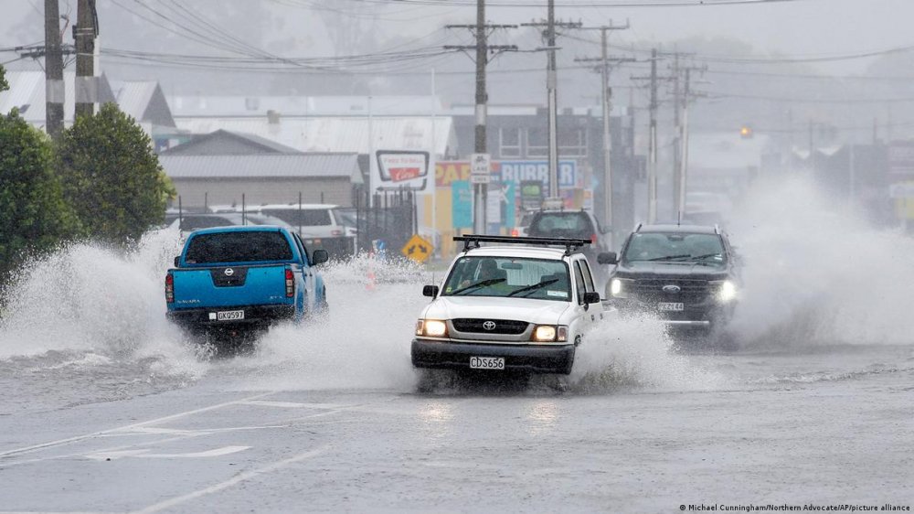New Zealand Dilanda Badai Angin & Hujan Akibat Cyclone Gabrielle