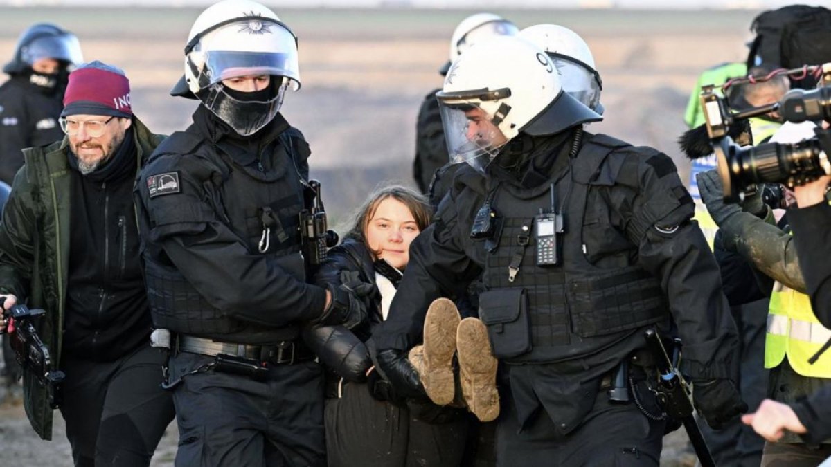 Greta Thunberg Ditahan Polisi di Jerman