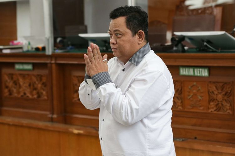 Pembacaan Tuntutan Jaksa Untuk Kuat Maruf & Ricky Rizal, Kecelakaan Yeti Airlines di Nepal Tewaskan Seluruh Awak Penumpang, Pergantian Pemimpin Baru PSSI, Duduk Seharian Meningkatkan Risiko Penyakit Kronis