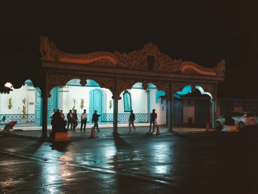Kasunanan Surakarta Menolak Penetapan Putra Mahkota, Pengungsi Rohingya Terdampar di Pantai Provinsi Aceh, Wisatawan Pulau Karimunjawa Terjebak Kehabisan Makanan, Sambutan Natal Pertama Raja Inggris