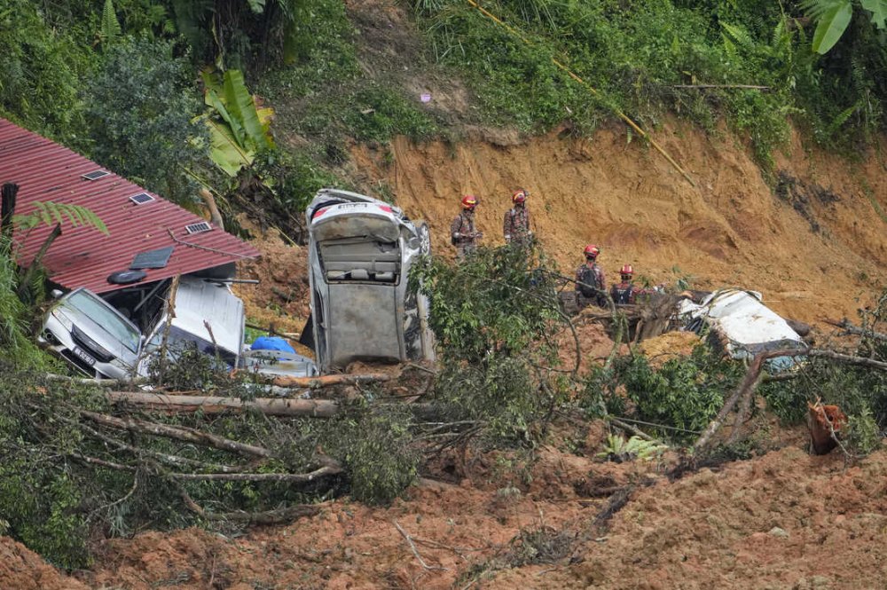 Tanah Longsor Memakan Korban Di Malaysia