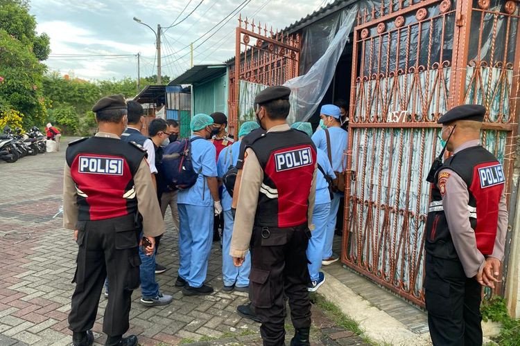 Temuan Baru Kasus Jenazah Kalideres, Warga China Turun Ke Jalan Menentang Kebijakan Zero Covid Policy, Punya Kekuatan Nuklir Terkuat Jadi Tujuan Kim Jong Un, Data Pengguna WhatsApp Bocor