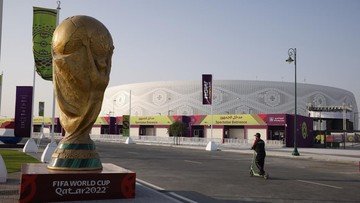 Kontroversi World Cup Qatar 2022, Roberth Rouw Tertawakan Kepala BMKG Saat Gempa, Booster 2 Sudah Bisa Digunakan Warga Indonesia, Rabu Jadi Hari Libur Nasional di Arab