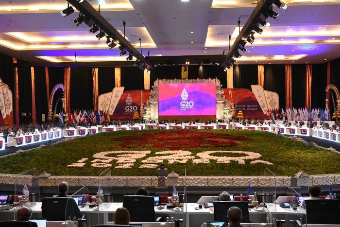 Persiapan KTT G20 Di Indonesia, Pengukuhan Gelar Pahlawan Nasional, Kebakaran Di Gedung Balai Kota Bandung, Persiapan Pernikahan Putra Bungsu Presiden
