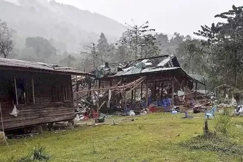 Militer Myanmar Jatuhkan Bom Ke Etnis Kachin
