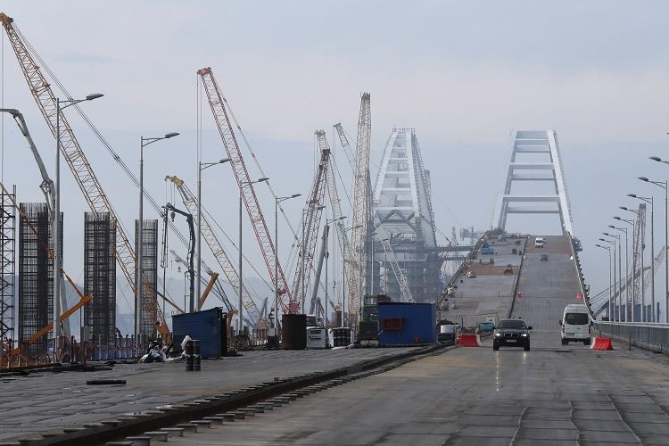 Bom Mobil Di Jembatan Krimea – Rusia