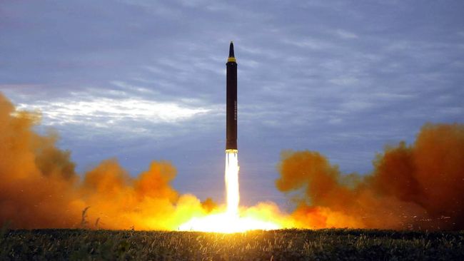 Korea Utara Luncurkan Rudal Balastik Ke Perairan Lepas Pantai Timur