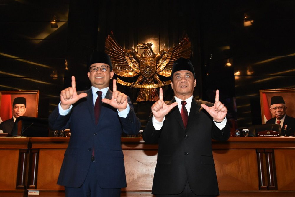 Gubernur & Wakil Gubernur DKI Jakarta Diberhentikan DPRD