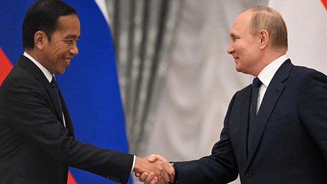Jokowi Pertimbangkan Untuk Impor Minyak