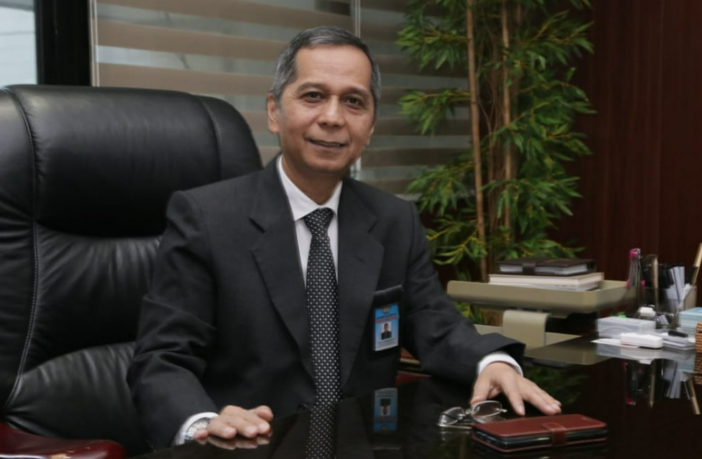 KPK Resmi Menangkap Rektor Universitas Lampung, Mantan PM Malaysia Jalani Hukuman 12 Tahun Penjara, Makanan Masyarakat Adat Tidak Kalah Enak Dengan Restoran, Uang Baru Emisi 2022