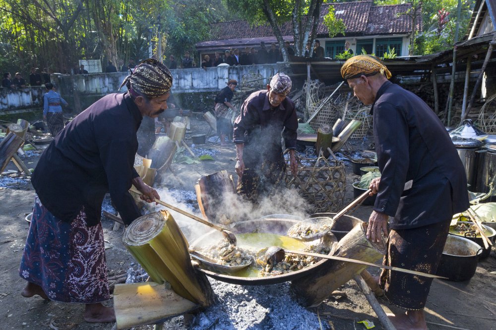 Makanan Masyarakat Adat Tidak Kalah Enak Dengan Restoran