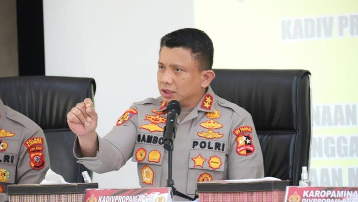Ferdy Sambo Ditetapkan Sebagai Tersangka Pembunuhan Berencana, Prabowo Akan Maju Lagi di Pemilu 2024, WHO Ragukan Klaim Korut Sudah Bebas Covid-19, Hong Kong Mengalami Penurunan Jumlah Penduduk