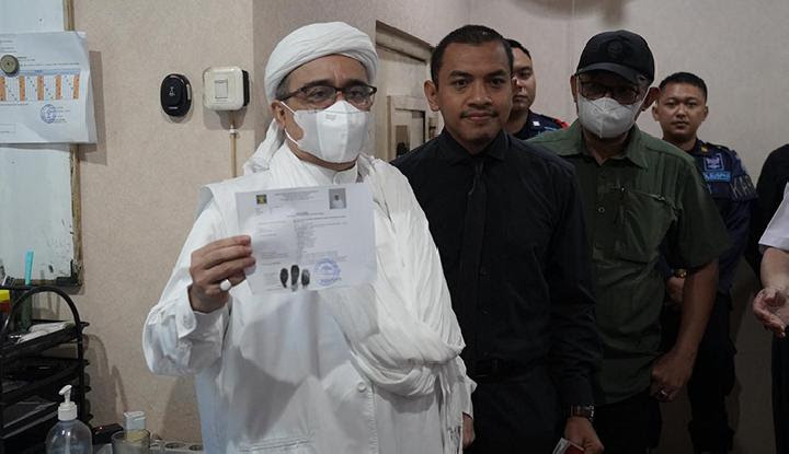 Habib Rizieq Shihab Akhirnya Bebas