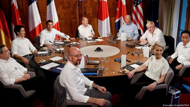 Rekapitulasi Rapat KTT G7