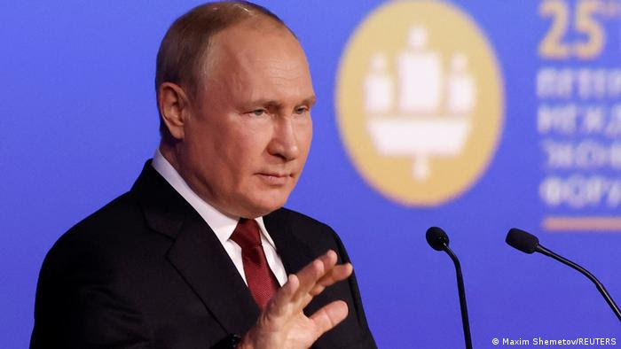 Pidato Putin di Forum Ekonomi Singgung US