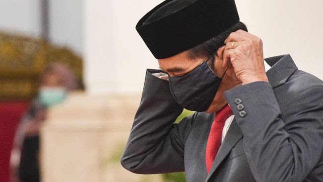 Jokowi Izinkan Lepas Masker di Ruang Terbuka