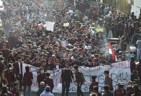 Ribuan Mahasiswa Indonesia Menggelar Aksi Pada Hari Ini