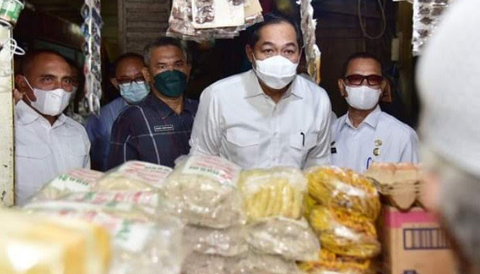 Pemerintah Tidak Bisa Mengontrol Harga Minyak Goreng