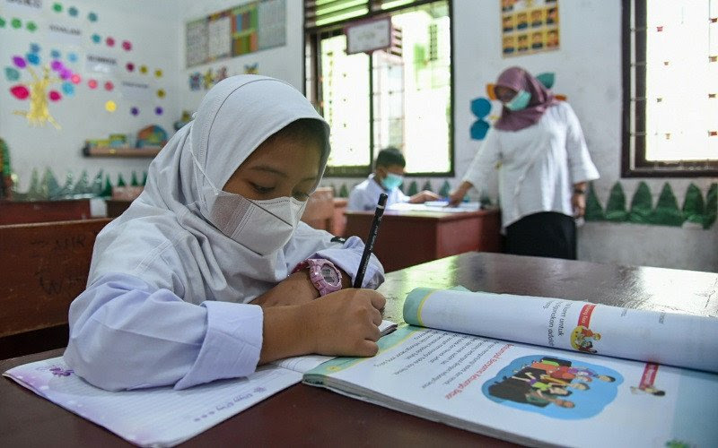 50% Anak Kelas 1 SD Belum Bisa Baca & Tulis