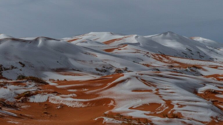 Hujan Salju di Gurun Sahara