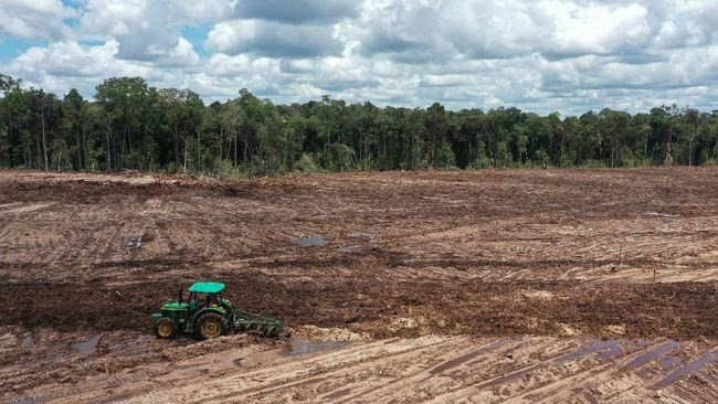 Banjir di Kalimantan Semakin Mengkhawatirkan, China & ASEAN Menggelar Summit, Presiden RI Khawatir Adanya Lonjakan Kasus Covid-19 Pada Akhir Tahun, Amerika Latin Ingin Membuat “Bitcoin City” Pertama di Dunia