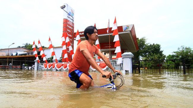 Beberapa Wilayah Indonesia Dilanda Banjir, Perdana Menteri Irak Mustafa Al Khadimi Selamat Dari Serangan Bom, Merger Gojek dan Tokopedia Berujung Gugatan, Dampak Tidur Sekasur Dengan Hewan Peliharaan