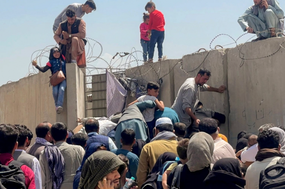 Taliban Larang Warga Afghanistan Keluar Negeri Setelah 31 Agustus 2021