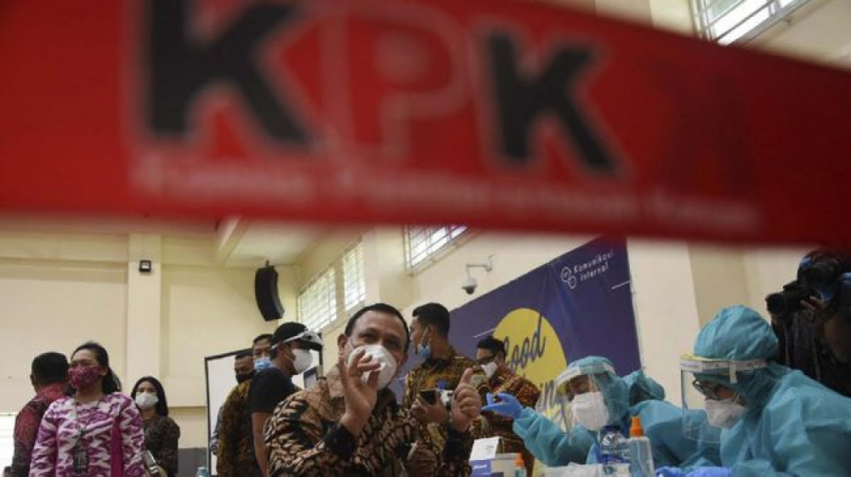 Isu Pemecatan Pegawai KPK, Novel Baswedan Menjadi Salah Satu yang Diduga Akan Dipecat, Joe Biden : Seiring Dengan Progress Penyaluran Vaksin Covid-19, Kemungkinan Kehidupan di AS Akan Kembali Normal Pada Akhir Musim Panas Tahun Ini, Beberapa Bahasa Daerah Khususnya di Wilayah Indonesia Tengah dan Timur, Terancam punah, ASN Tidak Diperbolehkan Mengadakan Open House atau Halal Bihalal Lebaran Nanti
