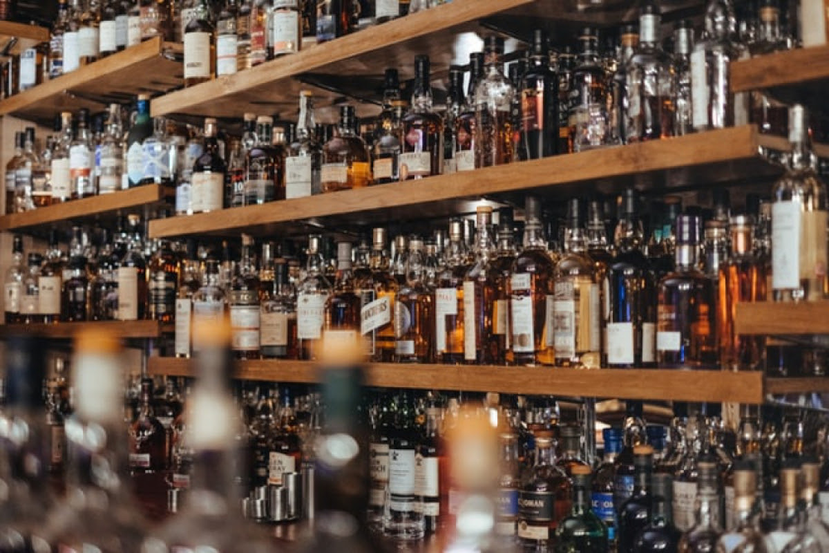 Hati-hati! Meminum Alkohol Bisa Menurunkan Fungsi Otak