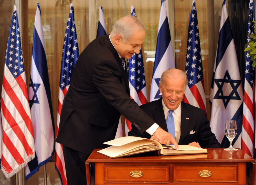 Muslim di AS Memboikot Acara White House Eid Celebration Virtual oleh Presiden Amerika Serikat, Joe Biden, Gojek dan Tokopedia Resmi Merger Dan Membentuk Grup GoTo, Menko Perekonomian Airlangga Hartarto : Kasus Covid-19 Masih Relatif Terkendali per Senin Kemarin, Pemerintah China Resmi Tutup Jalur Pendakian dari Wilayah Tibet ke Gunung Everest, Sebagai Antisipasi Resiko Penyebaran Covid-19