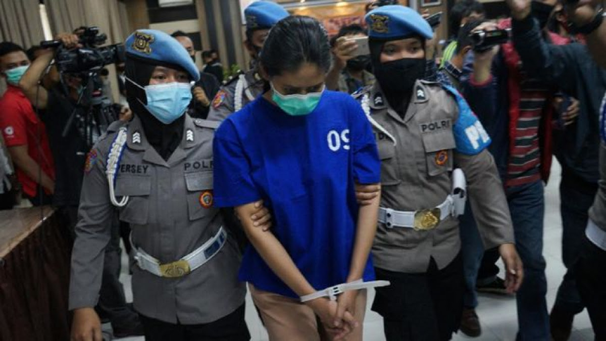 Polres Bantul Mengamankan Perempuan Pengirim Sate Ayam Beracun yang Menewaskan Anak Pengemudi Ojol, Disebut Ancaman Serius Bagi Keamanan Amerika dan Dunia, Korut: AS Akan Mengalami Krisis Besar Akibat Pernyataan Tersebut, CORE Indonesia : Tingkat Pengangguran Muda Indonesia Adalah yang Tertinggi di Asia Tenggara, 90% Pengguna Media Sosial Berencana Menggunakan THR-nya untuk Belanja