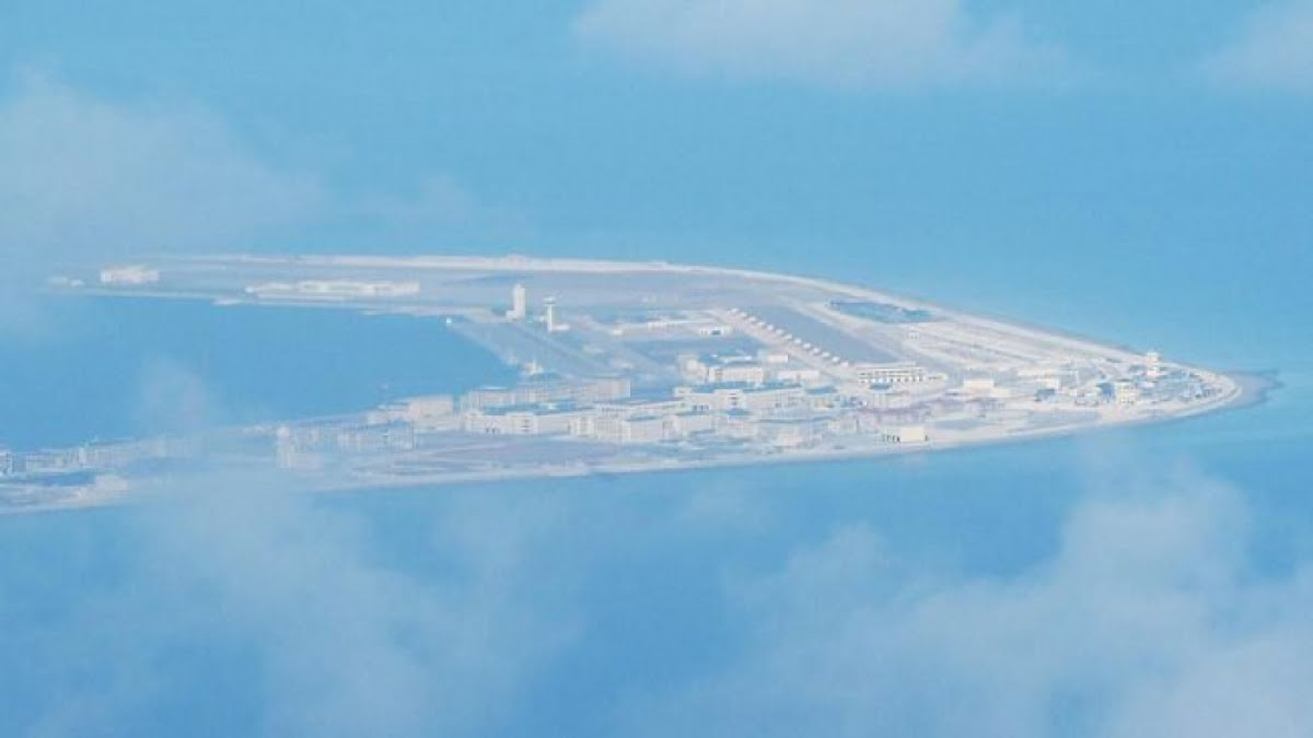 Pesawat Tempur China “the Liaoning” Muncul di Perairan Laut China Setelah Latihan Militer Bersama Angkatan Laut AS dengan Filipina Berakhir