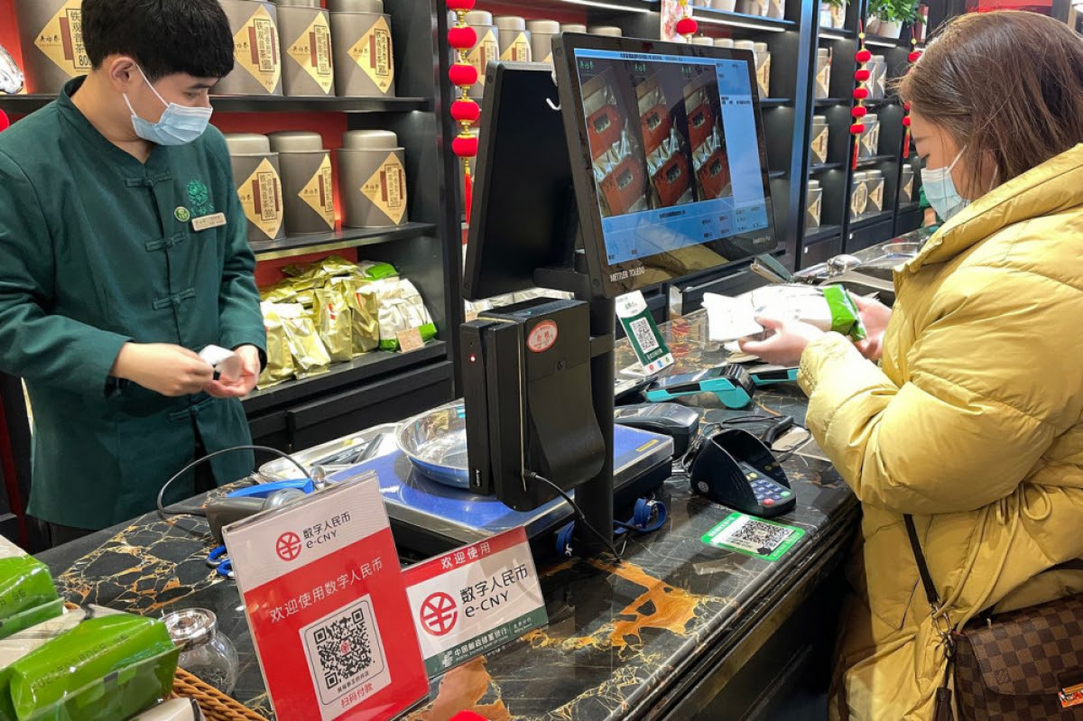 China Uji Coba Mata Uang Digital yang Disebut Digital Yuan