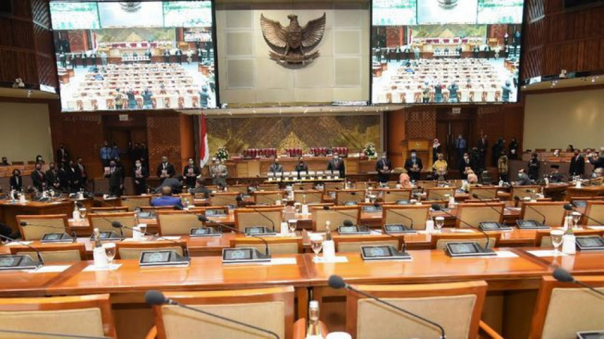 Revisi UU ITE Tidak Masuk Daftar Prolegnas Prioritas 2021, Hasil Investigasi Uighur Menyatakan China Telah Melanggar Ketentuan Konvensi Genosida, Perhatikan Berat Badan Anda Selama Pandemi Untuk Kurangi Resiko Terinfeksi Covid-19, Instagram dan Facebook adalah Aplikasi yang Paling Banyak Membagikan Data Pribadi ke Perusahaan Lain.