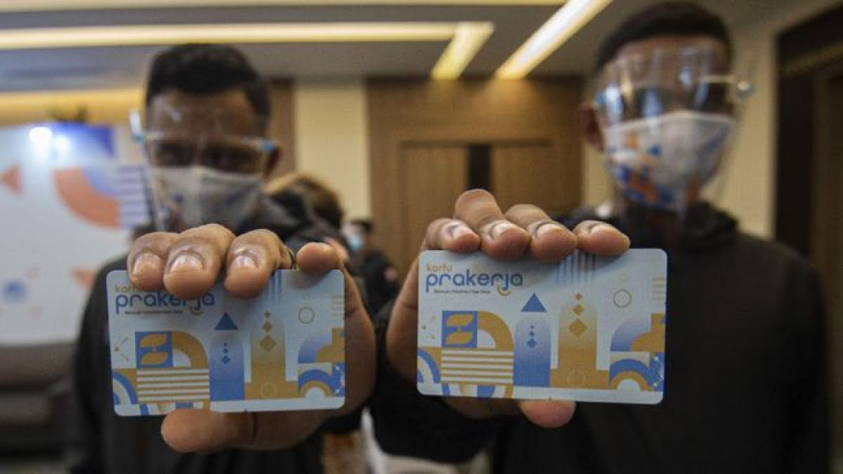 Pemerintah Resmi Buka Pendaftaran Kartu Prakerja 2021, China Mendapat Kecaman Dari Negara Anggota Dewan PBB Terkait Pelanggaran HAM Etnis Uighur, Menghormati Korban Kematian Akibat Covid-19 Biden Nyalakan Lilin Di Area Gedung Putih, Orang Berkacamata Punya Resiko Lebih Kecil Terinfeksi Virus Corona.