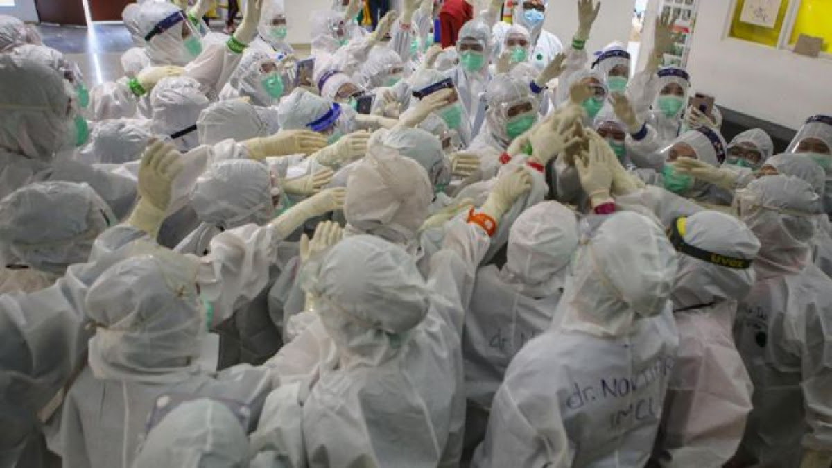 Rencana Pengurangan Insentif Tenaga Kesehatan Hingga 50 Persen
