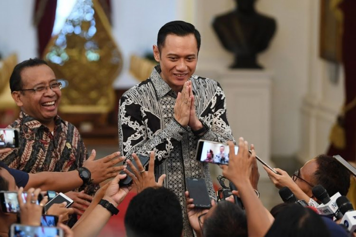 AHY: Ada Gerakan Yang Ingin Ambil Alih Partai Demokrat, China Laporkan Berhasil Tangkap Pembuat Vaksin Covid-19 Palsu, Alibaba Di Anggap Melakukan Monopoli Bisnis Oleh Pemerintah China, Mie Instant Viral Diracik Pakai Emas 24 Karat