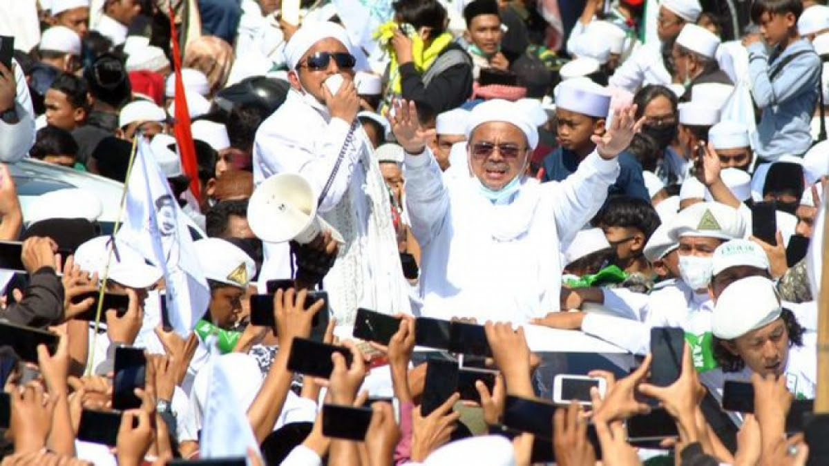 Diduga Melakukan Penyerangan Polisi Tembak Enam Simpatisan Habib Rizieq, Pilkada Serentak 2020 Digelar Bersamaan 270 Daerah, Negara Yang Berhasil Menekan Jumlah Penularan Covid-19, Mariah Carey Tampilkan Lagu Spesial Natal.